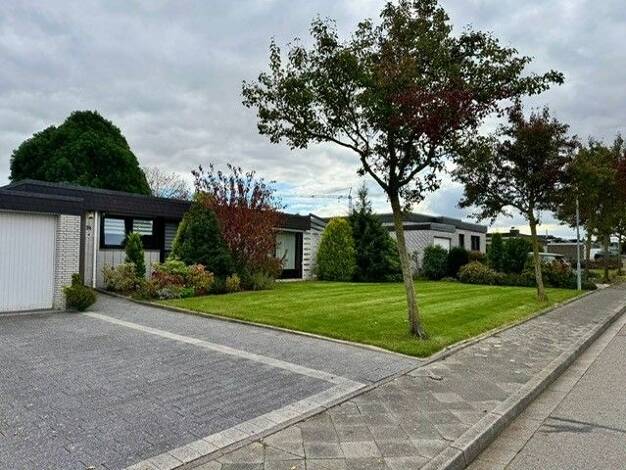 Bungalow zum Kauf 485.000 € 4 Zimmer 135 m² 712 m² Grundstück Wickrathberg Mönchengladbach 41189