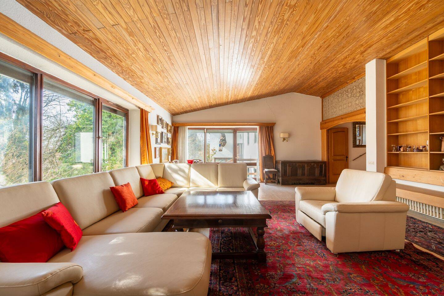 Immobilie in Haag in Oberbayern - AIGNER - Großzügiges Anwesen in bester Lage von Haag mit Potential! - Bild 0