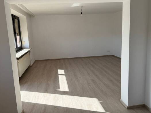 Wohnung zur Miete 1.070 € 4 Zimmer 107 m² Geschoss 8/9 frei ab sofort Neuröthenbach Nürnberg 90449