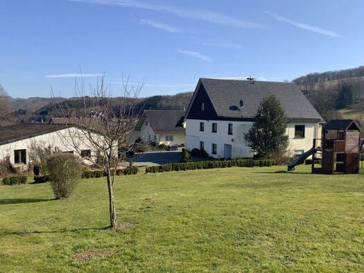 Mehrfamilienhaus zum Kauf 550.000 € 10 Zimmer 324 m² 32.965 m² Grundstück Kückelheim Plettenberg 58840