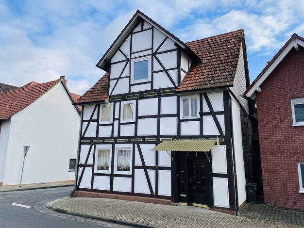 Einfamilienhaus zum Kauf provisionsfrei 59.500 € 7 Zimmer 203 m² 239 m² Grundstück Eberschütz Trendelburg 34388