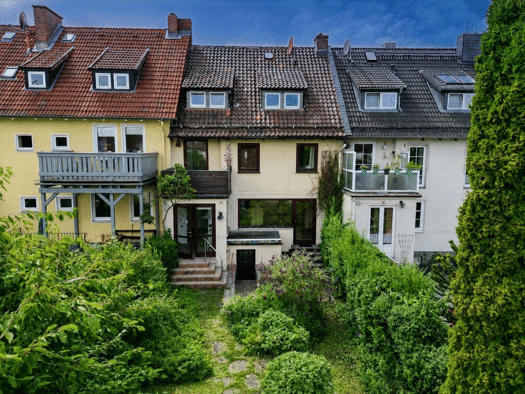 Reihenmittelhaus zum Kauf 199.000 € 7 Zimmer 147,2 m² 356 m² Grundstück frei ab sofort Georgenberg Goslar 38640