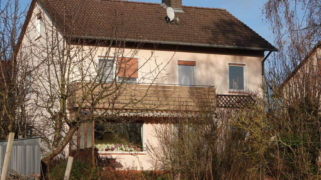 Einfamilienhaus zum Kauf 249.000 € 6 Zimmer 136 m² 762 m² Grundstück frei ab sofort Niederhone Eschwege 37269