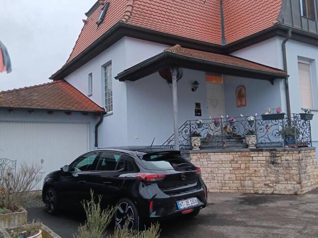 Mehrfamilienhaus zum Kauf 990.000 € 12 Zimmer 330 m² 1.258 m² Grundstück Gomaringen Gomaringen 72810