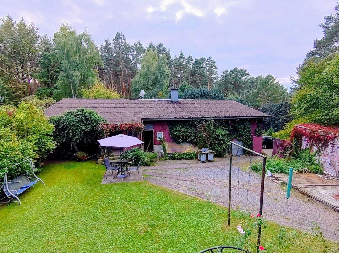 Immobilie in Quitzdorf am See - Kwětanecy - Idyllische Lage und viel Platz-Wohnanwesen in Petershain (Quitzdorf am See)-Handwerker aufgepasst ! - Bild 0