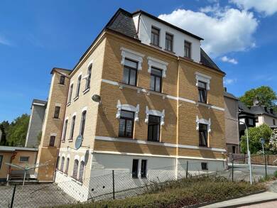 Wohnung zur Miete 415 € 4 Zimmer 83 m² Geschoss 1/3 frei ab 01.07.2025 Adorfer Straße 51 Markneukirchen Markneukirchen 08258
