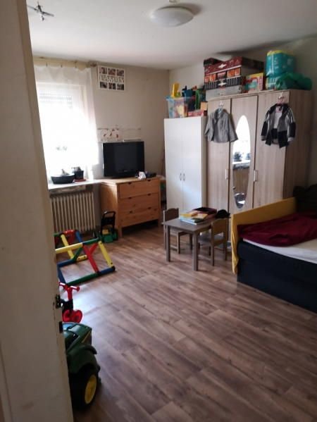 Mehrfamilienhaus zum Kauf 179.000 € 9 Zimmer 290 m²<br/>Wohnfläche 1.035 m²<br/>Grundstück Südliches Stadtgebiet - Kirchberg - Nord Pirmasens 66955