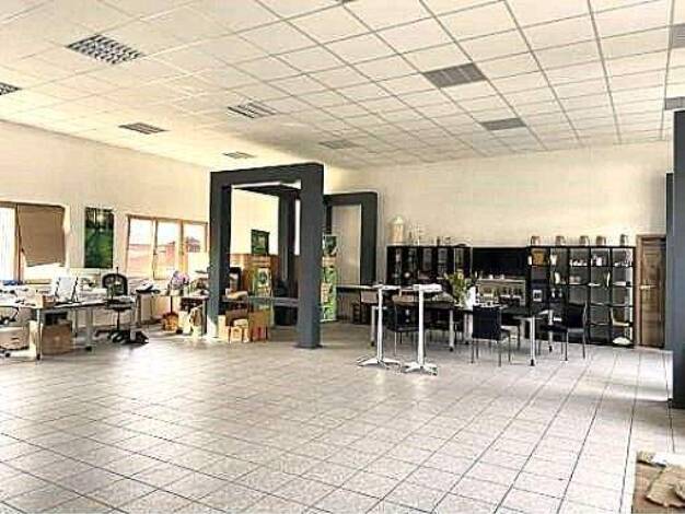 Lagerhalle zum Kauf 2.555 m² Lagerfläche Melz 17209