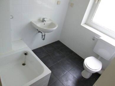 Wohnung zur Miete 299 € 2,5 Zimmer 45,3 m² 1. Geschoss Feldhauser Straße 224 Scholven Gelsenkirchen 45896