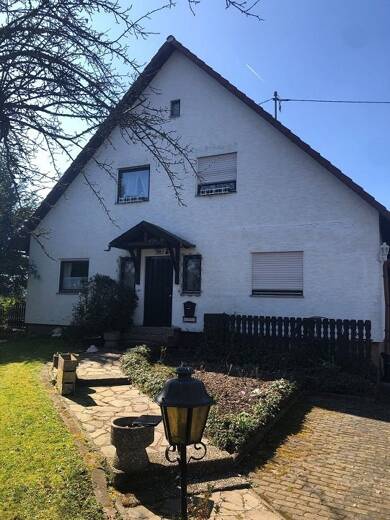 Haus zum Kauf 229.000 € 6 Zimmer 163 m² 1.058 m² Grundstück frei ab sofort Untergeiersnest Schondra 97795