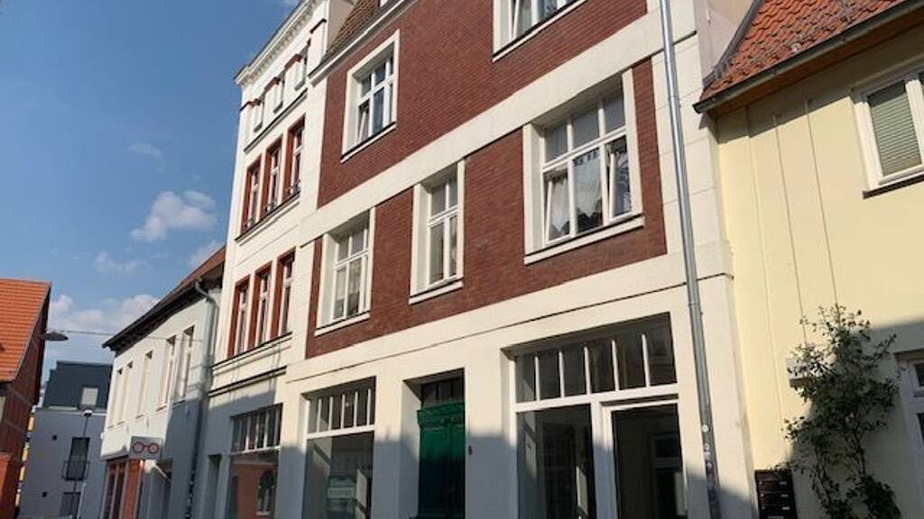 Laden zur Miete 1.500 € 4 Zimmer 300 m² Verkaufsfläche Güstrow 18273
