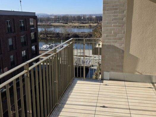 Wohnung zur Miete 2.015 € 4 Zimmer 106 m² frei ab 01.04.2026 Leipziger Vorstadt Dresden 01097