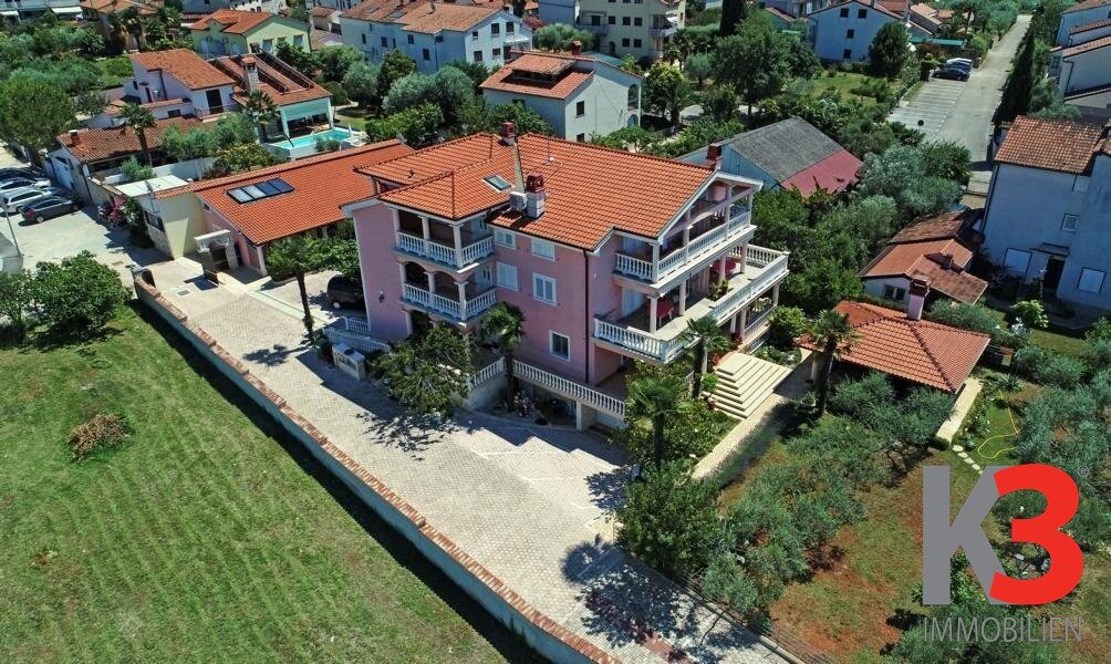 Haus zum Kauf 2.600.000 € 1.037 m²<br/>Wohnfläche Porec 52440