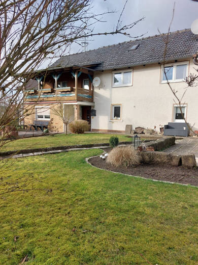 Doppelhaushälfte zum Kauf 87.000 € 5 Zimmer 120 m² 750 m² Grundstück frei ab sofort Trainau Redwitz a.d.Rodach 96257