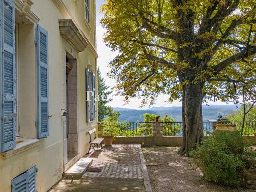 Reihenhaus zum Kauf 1.380.000 € 12 Zimmer 300 m² 4.213 m² Grundstück Montauroux 83440