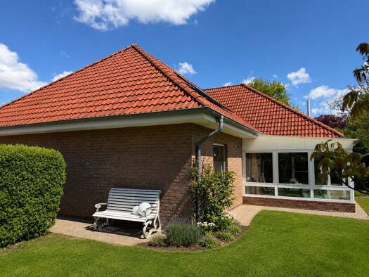 Einfamilienhaus zum Kauf 467.000 € 6,5 Zimmer 190 m² 833 m² Grundstück Wesselburen 25764