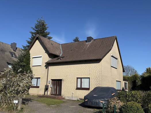 Mehrfamilienhaus zum Kauf als Kapitalanlage geeignet 549.000 € 384 m² 1.049 m² Grundstück Bargteheide 22941