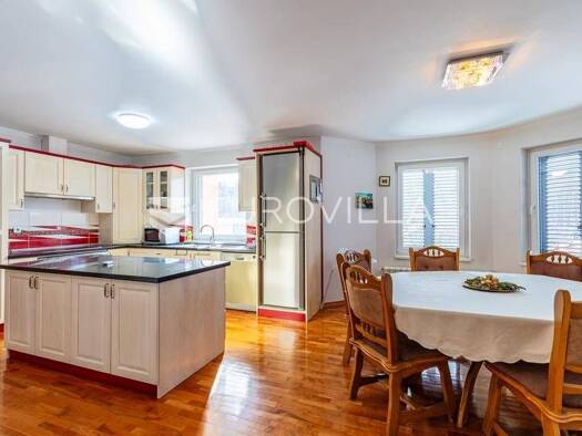 Villa zum Kauf - Erstbezug 560.000 € 8 Zimmer 300 m² Jurovčak Sveti Martin na Muri 40313