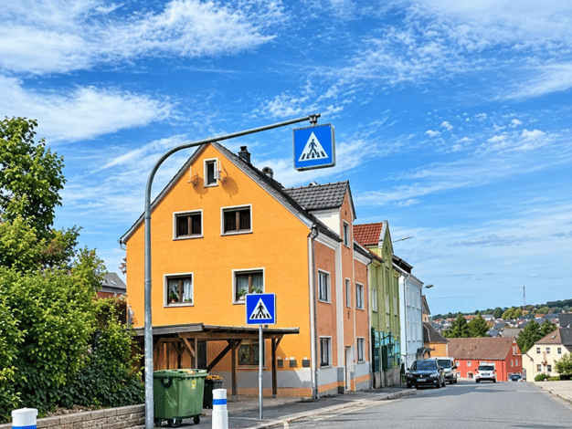 Mehrfamilienhaus zum Kauf als Kapitalanlage geeignet 245.000 € 8 Zimmer 250 m² 367 m² Grundstück Selb Selb 95100