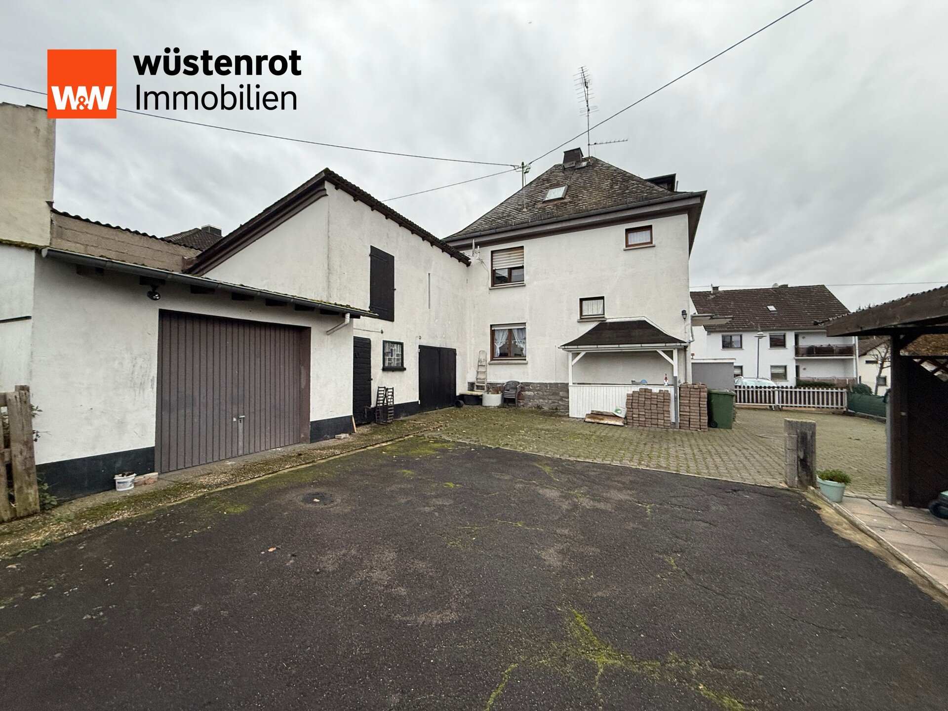 Einfamilienhaus zum Kauf 219.000 € 6 Zimmer 120 m²<br/>Wohnfläche 649 m²<br/>Grundstück Montabaur Montabaur 56410