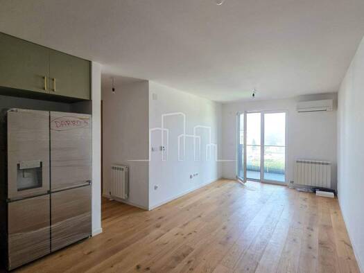 Wohnung zur Miete 435 € 3 Zimmer 5. Geschoss Sarajevo 71000