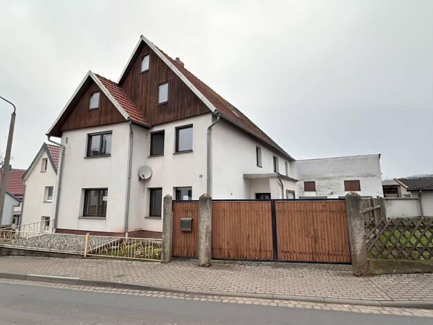 Reihenendhaus zum Kauf provisionsfrei 85.000 € 10 Zimmer 225 m² 748 m² Grundstück Hauptstraße 15 Weißenborn-Lüderode Weißenborn-Lüderode 37345