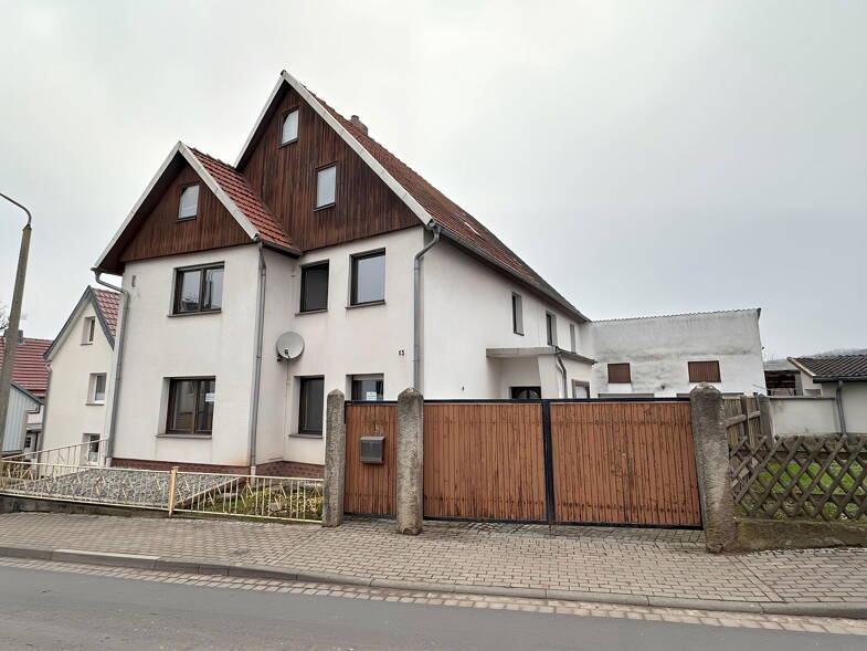 Reihenendhaus zum Kauf provisionsfrei 85.000 € 10 Zimmer 225 m² 748 m² Grundstück Hauptstraße 15 Weißenborn-Lüderode Weißenborn-Lüderode 37345
