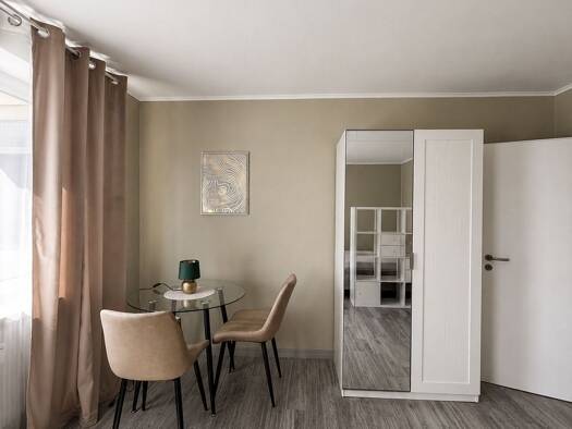 Wohnung zur Miete 760 € 1 Zimmer 30 m² Geschoss 2/3 frei ab sofort Innenstadt Augsburg 86153