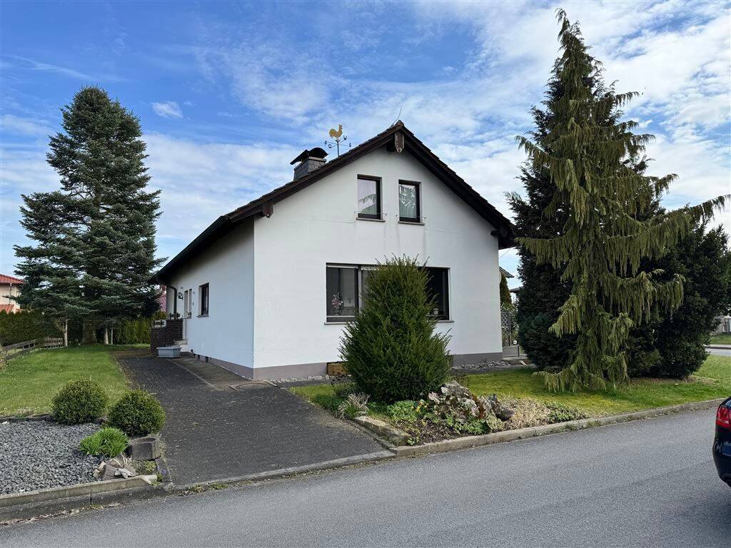 Immobilie in Borgentreich - Borgentreich - Wohnen auf einer Ebene - Charmantes Einfamilienhaus - ab sofort verfügbar - Bild 2