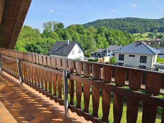 Wohnung zur Miete 475 € 3 Zimmer 73,3 m² 2. Geschoss frei ab sofort Tulpenweg 2 a/b Lengenfeld unterm Stein 99976