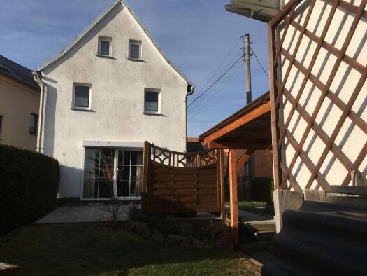 Einfamilienhaus zum Kauf provisionsfrei 120.000 € 5 Zimmer 110 m² 260 m² Grundstück Schönfels Lichtentanne 08115