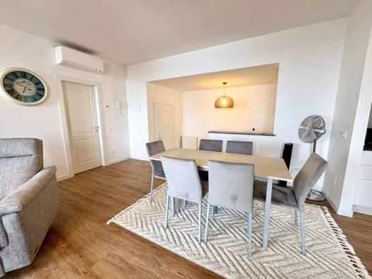 Wohnung zum Kauf 470.000 € 3 Zimmer 86 m² Geschoss 1/2 frei ab sofort via Barberis Annovati Stresa 2883
