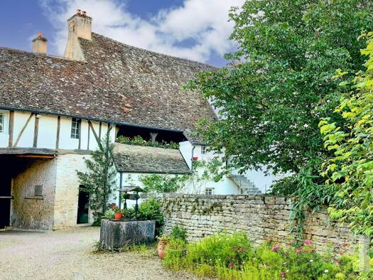 Reihenmittelhaus zum Kauf 850.000 € 16 Zimmer 600 m² 5.212 m² Grundstück Centre Ville Beaune 21200