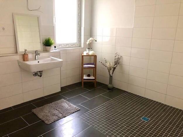 Wohnung zur Miete 879 € 2 Zimmer 76,5 m² 2. Geschoss frei ab 01.11.2026 Barbarastraße Kaster Bedburg 50181