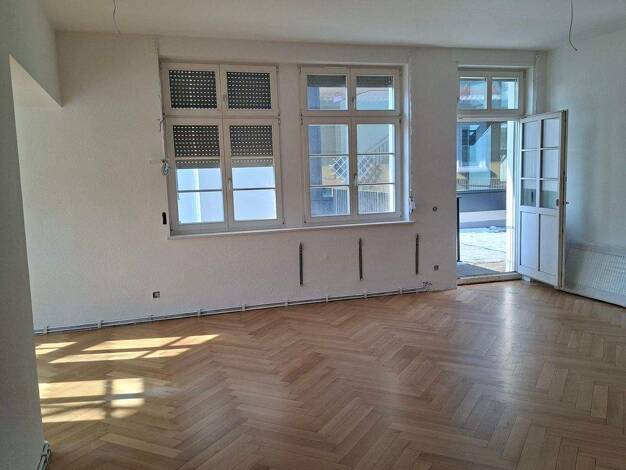 Wohnung zur Miete 1.400 € 2 Zimmer 98,3 m² Geschoss 1/2 frei ab 01.05.2026 Friedrichstraße 27 Zellerau Würzburg 97082