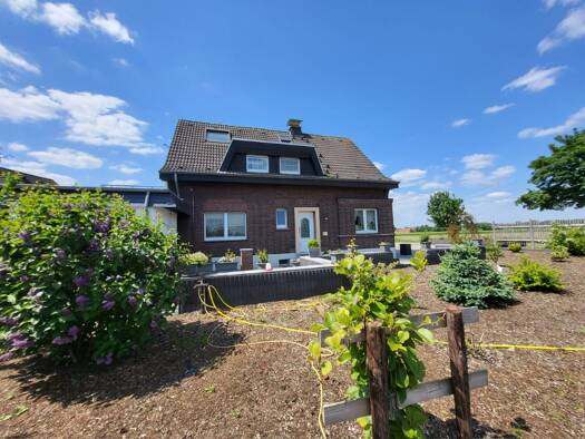 Haus zum Kauf 595.000 € 5 Zimmer 192 m² 3.800 m² Grundstück Rheurdter Str. 82 Sevelen Issum 47661