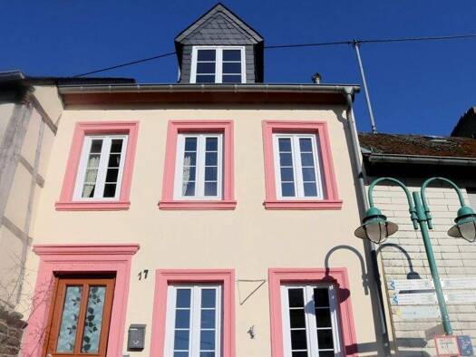 Reihenmittelhaus zum Kauf 198.000 € 3 Zimmer 107 m² 325 m² Grundstück Starkenburg 56843