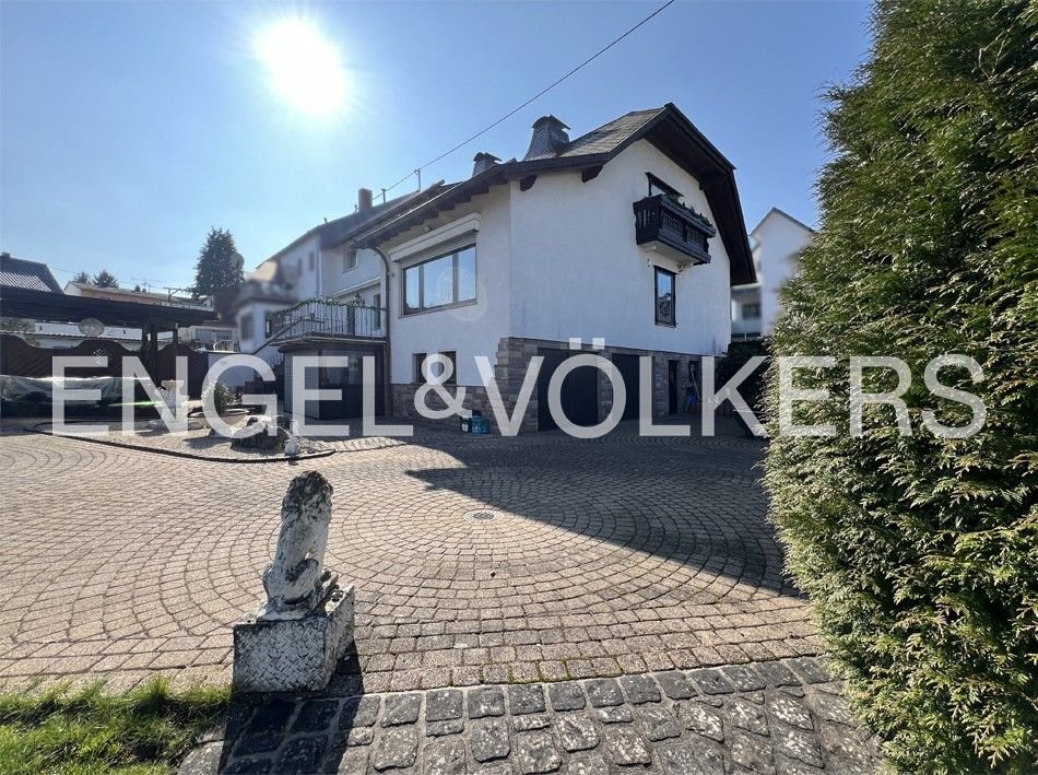 Einfamilienhaus zum Kauf 495.000 € 7 Zimmer 275 m²<br/>Wohnfläche 2.121 m²<br/>Grundstück Wiebelskirchen Neunkirchen 66540