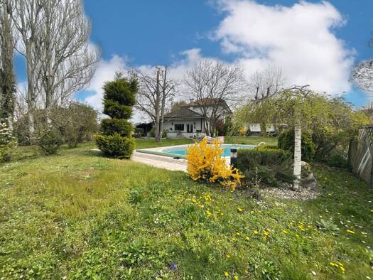 Reihenendhaus zum Kauf provisionsfrei 598.000 € 5 Zimmer 169,8 m² 1.150 m² Grundstück Centre Sud Est Saint-Louis 68300