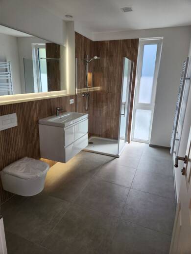 Wohnung zur Miete 1.990 € 4 Zimmer 130 m² Geschoss 1/1 frei ab 15.07.2025 Volksdorf Hamburg 22359