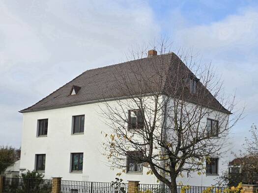 Mehrfamilienhaus zum Kauf 525.000 € 8 Zimmer 170 m² 836 m² Grundstück Ittling Straubing 94315