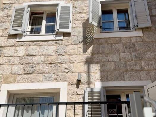 Halle/Industriefläche zum Kauf 2.100.000 € Varos, Split Grad - Meje