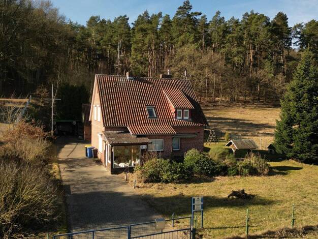 Einfamilienhaus zum Kauf provisionsfrei 180.000 € 7 Zimmer 136 m² 2.119 m² Grundstück Elbuferstraße 210 Schutschur Neu Darchau 29490