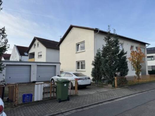 Mehrfamilienhaus zum Kauf provisionsfrei 659.000 € 7,5 Zimmer 196 m² 531 m² Grundstück Sandhausen 69207