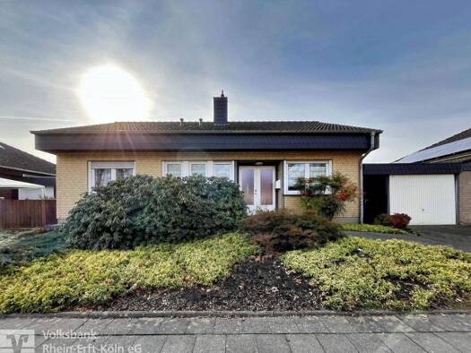 Einfamilienhaus zum Kauf 299.000 € 4 Zimmer 102,1 m² 499 m² Grundstück Buir Kerpen 50170