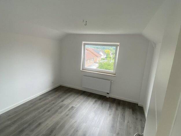 Wohnung zur Miete 1.100 € 3 Zimmer 91 m² 2. Geschoss frei ab 01.10.2026 Parkstraße 16 Lohmar Lohmar 53797
