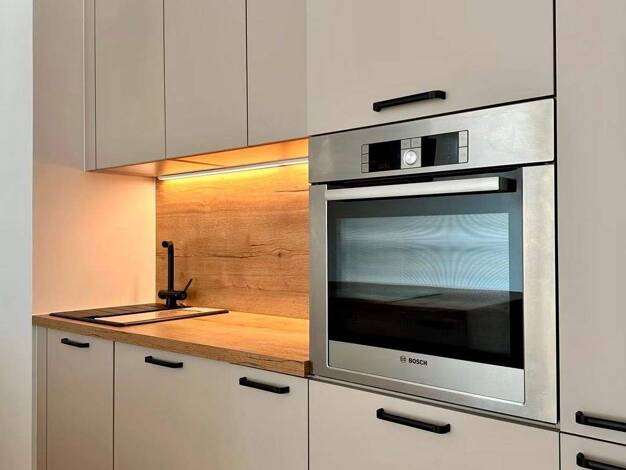 Wohnung zum Kauf 349.000 € 2 Zimmer 62 m² 6. Geschoss frei ab sofort Niederrad Frankfurt am Main 60528