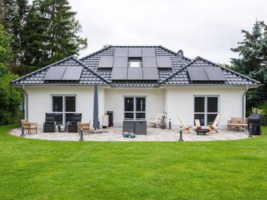 Einfamilienhaus zur Miete 1.900 € 3,5 Zimmer 121 m² 977 m² Grundstück frei ab 01.03.2026 Brieselang 14656