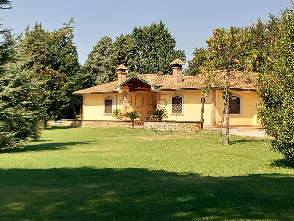 Villa zum Kauf 1.500.000 € 5 Zimmer 500 m²<br/>Wohnfläche 25.000 m²<br/>Grundstück Nepi 01036