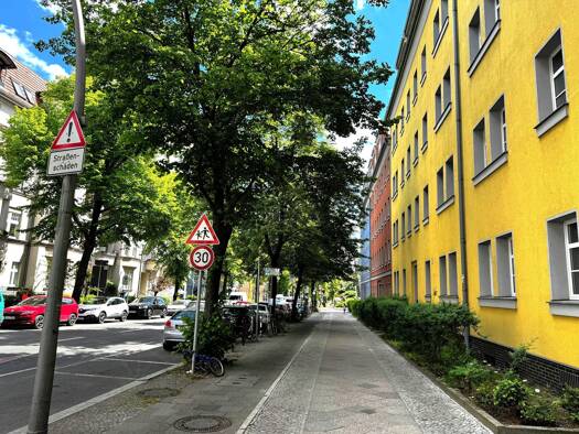 Wohnung zum Kauf provisionsfrei 349.900 € 2,5 Zimmer 62,9 m² 1. Geschoss Tempelhof Tempelhof-Schöneberg 12105